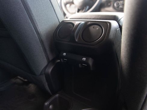 Used 2024 Jeep Wrangler Unlimited Sport AWD/4WD image 33