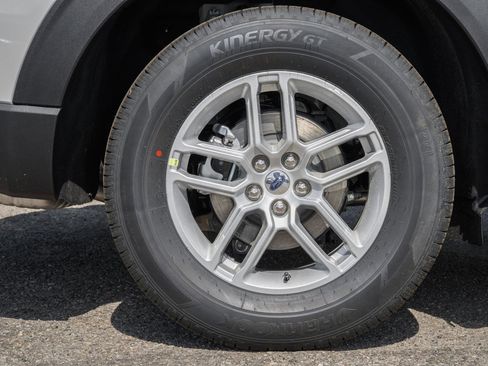 New 2026 Ford Explorer Active image 17