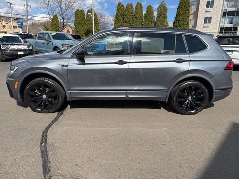 Used 2021 Volkswagen Tiguan SE R-Line image 4