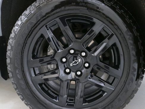 Used 2025 Chevrolet Silverado 1500 RST image 35