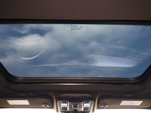 Used 2024 GMC Yukon Denali Ultimate image 13