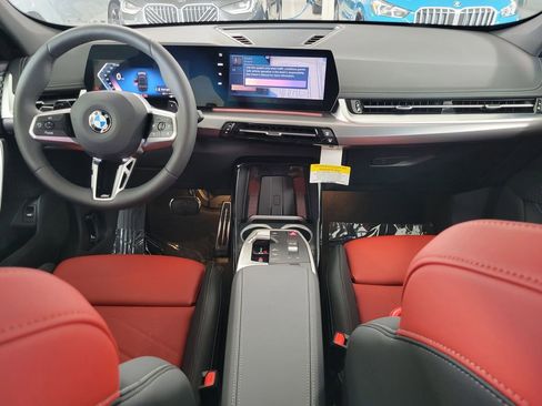 Used 2025 BMW X1 xDrive28i w/ M Sport Package image 6