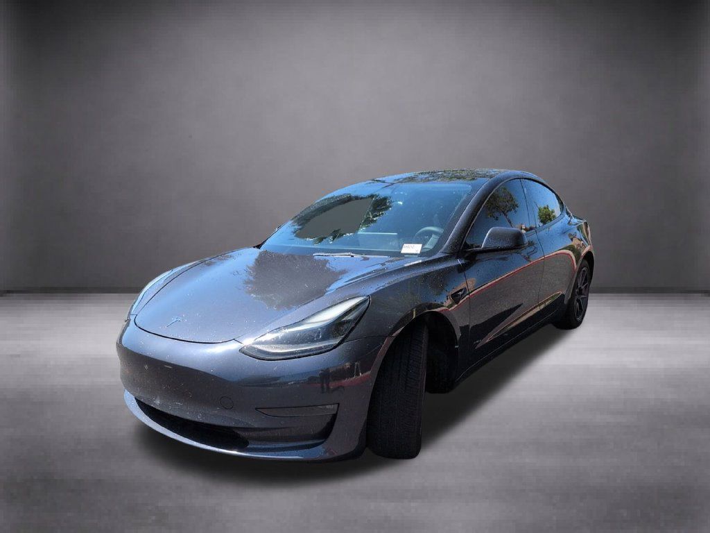 Used 2022 Tesla Model 3 Long Range AWD/4WD image 5