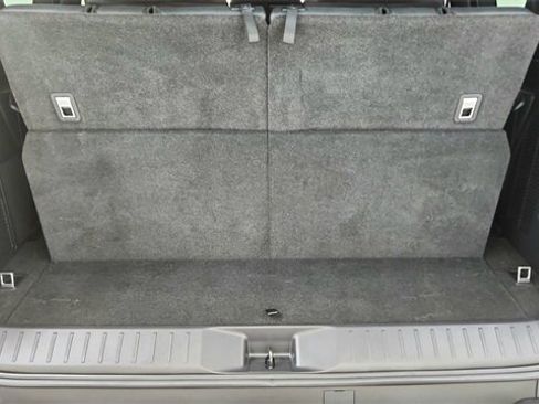 Used 2023 Lexus LX 600 4WD w/ Luxury Package image 15