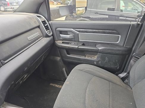 Used 2020 RAM 2500 Big Horn w/ Level 1 Equipment Group AWD/4WD image 16