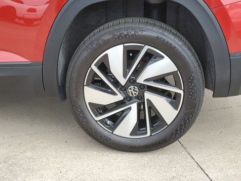 Used 2024 Volkswagen Atlas SE FWD image 5