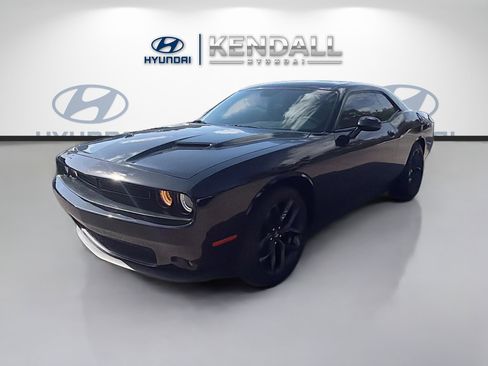 Used 2021 Dodge Challenger SXT w/ Blacktop Package RWD image 3