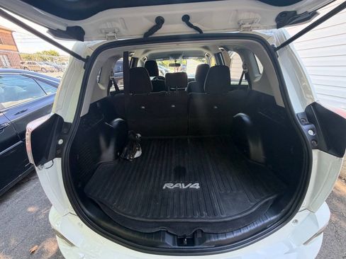 Used 2016 Toyota RAV4 LE FWD image 30