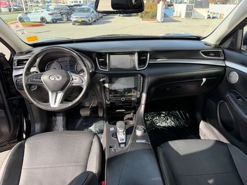 Used 2022 INFINITI QX50 Essential image 14
