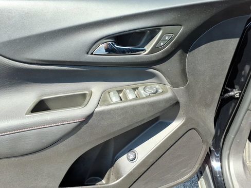 Used 2024 Chevrolet Equinox RS FWD image 16