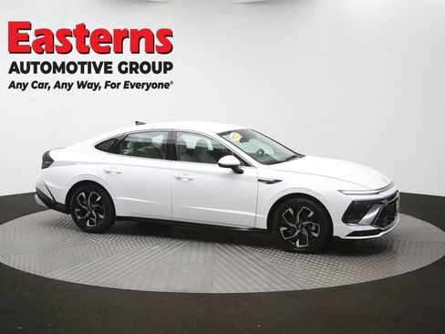 Used 2025 Hyundai Sonata SEL FWD image 47
