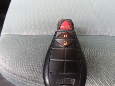 Used 2018 RAM 1500 Express w/ Express Value Package image 46