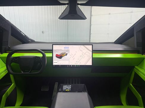 Used 2024 Tesla Cybertruck AWD Crew Cab image 13