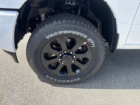 New 2026 RAM 2500 Big Horn AWD/4WD image 9