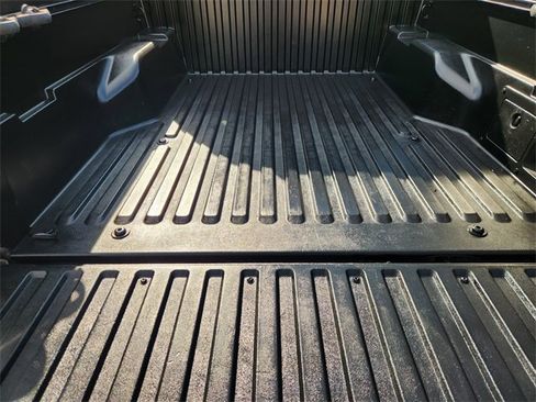 Used 2020 Toyota Tacoma TRD Off-Road image 22