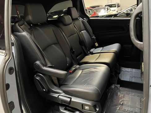 Used 2023 Honda Odyssey Sport image 31