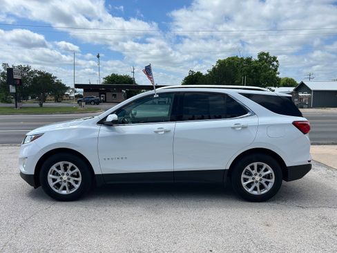 Used 2019 Chevrolet Equinox LT FWD image 3