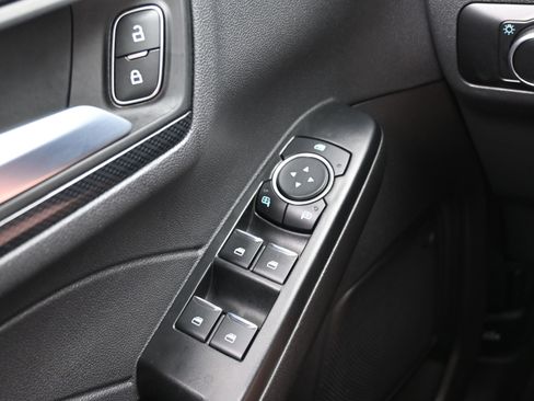 Used 2025 Ford Escape ST-Line AWD/4WD image 25