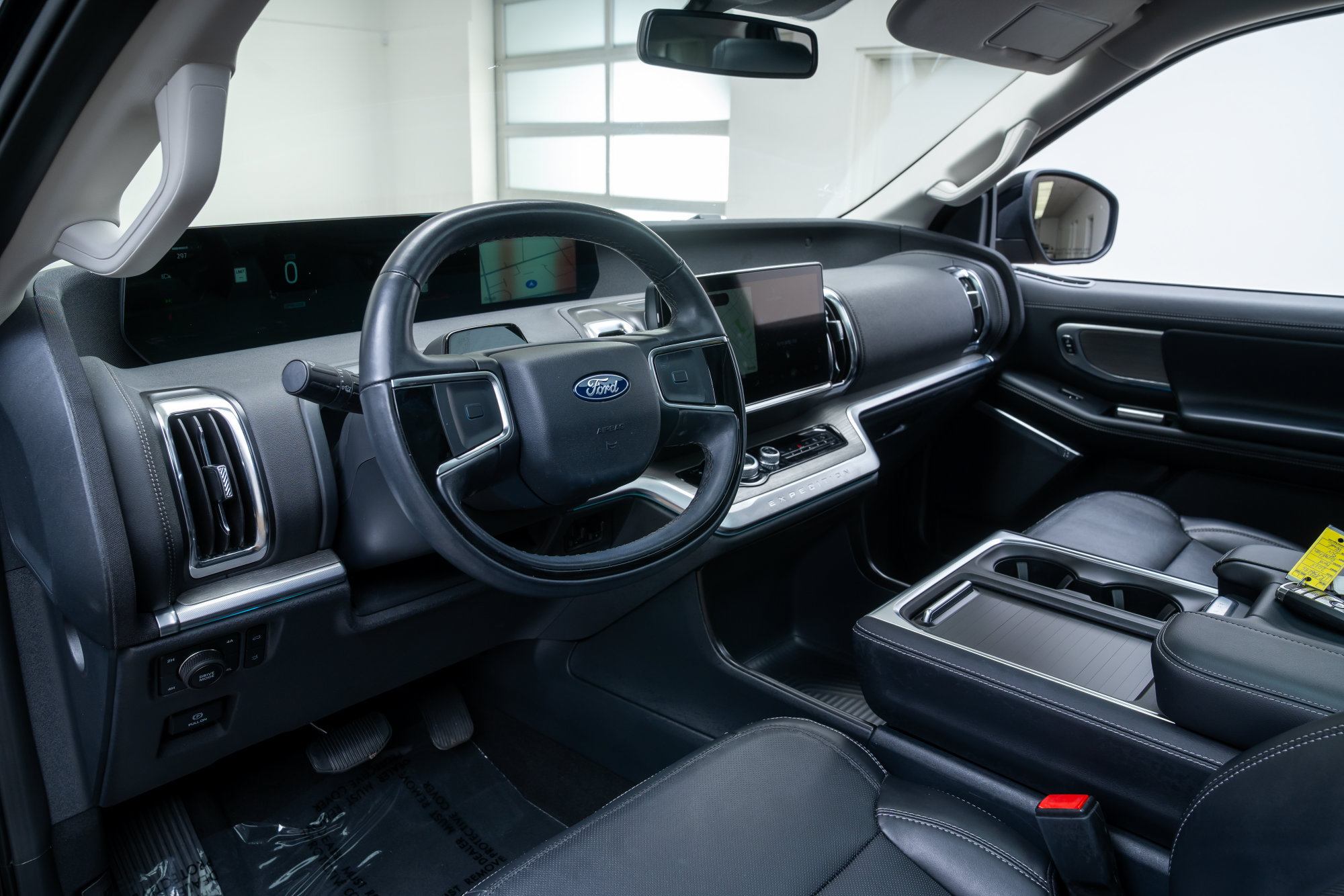 Used 2025 Ford Expedition Platinum AWD/4WD image 22