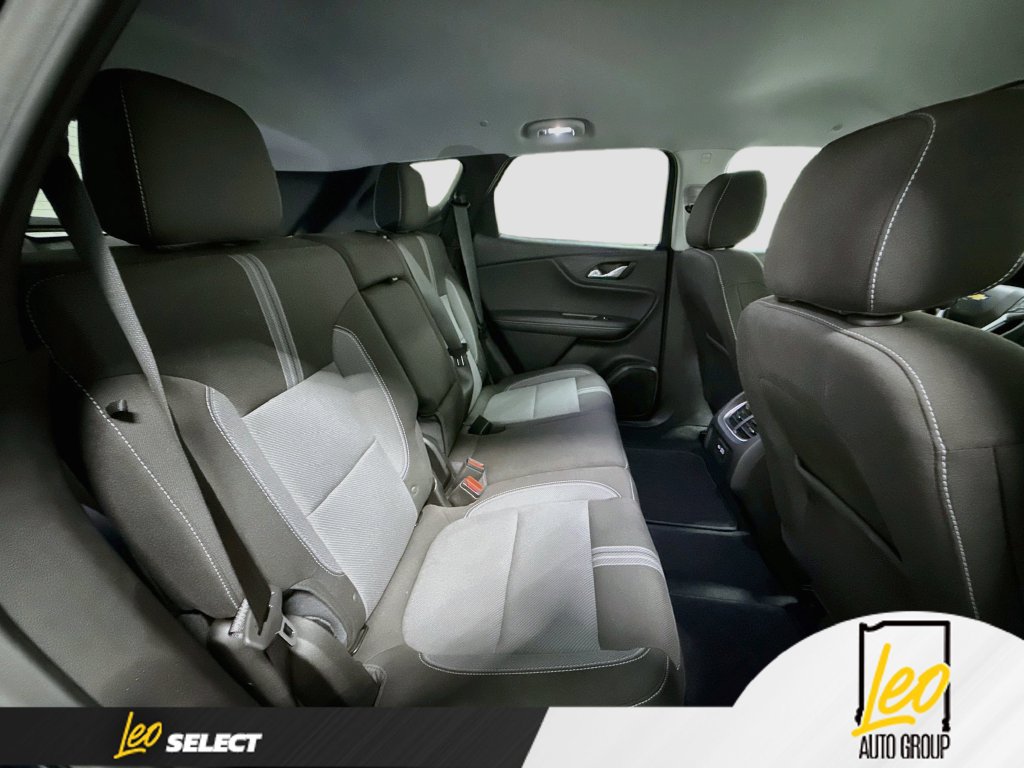 Used 2023 Chevrolet Blazer LT FWD image 26