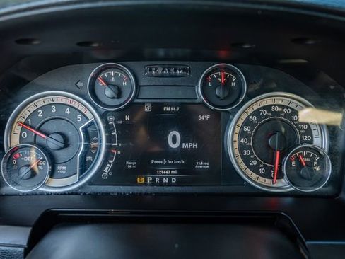 Used 2014 RAM 3500 Laramie image 25