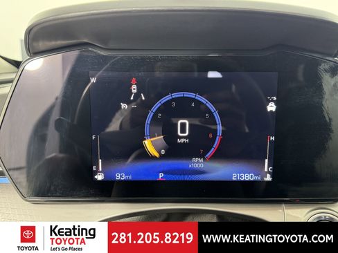 Used 2025 Chevrolet Trax LT w/ LT Convenience Package image 24