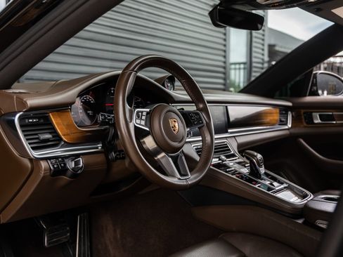 Certified 2018 Porsche Panamera 4S AWD/4WD image 4