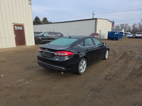 Used 2018 Ford Fusion SE w/ Fusion SE Technology Package image 7