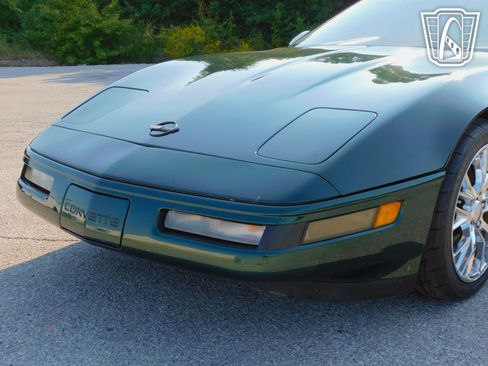 Used 1995 Chevrolet Corvette Coupe image 40