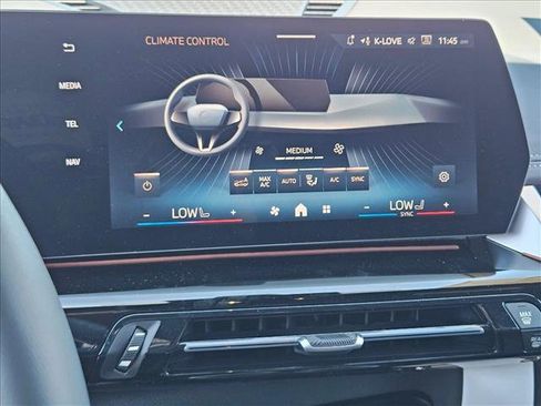New 2026 BMW X1 xDrive28i AWD/4WD image 12