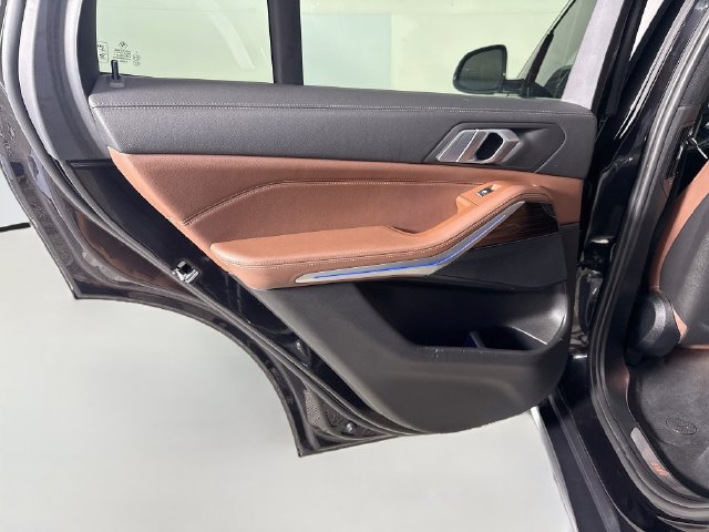 Used 2020 BMW X5 sDrive40i w/ Luxury Seating Package RWD image 25