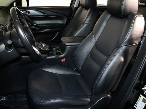 Used 2022 MAZDA CX-9 Touring image 4