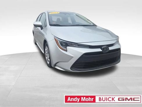 Used 2024 Toyota Corolla LE FWD image 4