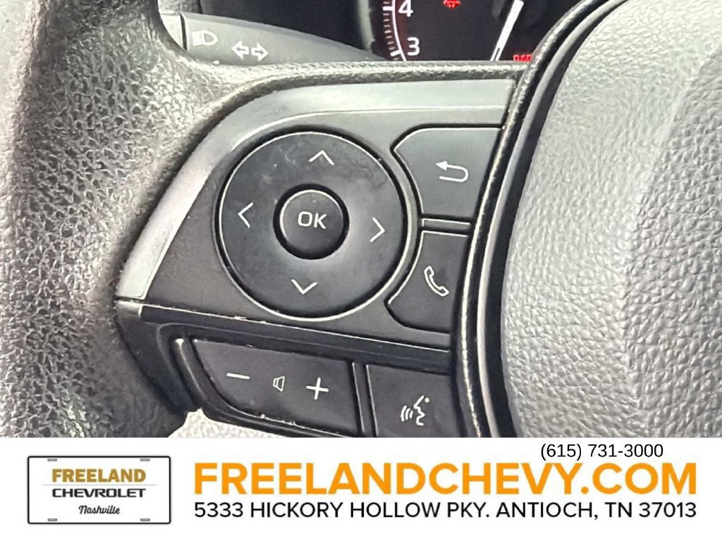 Used 2023 Toyota RAV4 XLE AWD/4WD image 32