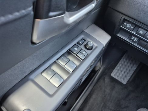 Used 2025 Toyota Tundra Limited image 12