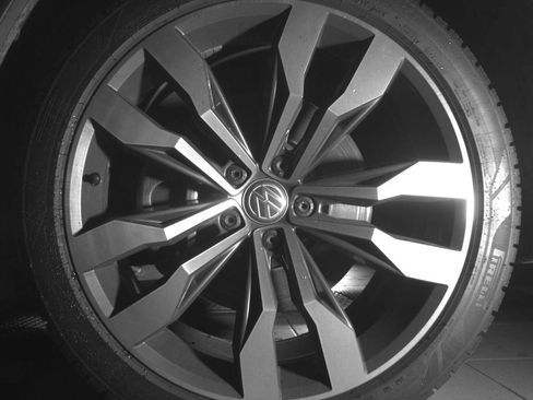 Used 2019 Volkswagen Tiguan S AWD/4WD image 9
