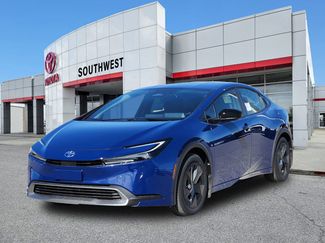 New 2026 Toyota Prius Plug-In Hybrid FWD video 2