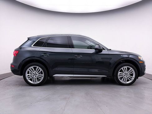 Used 2018 Audi Q5 Prestige w/ Prestige Package image 44