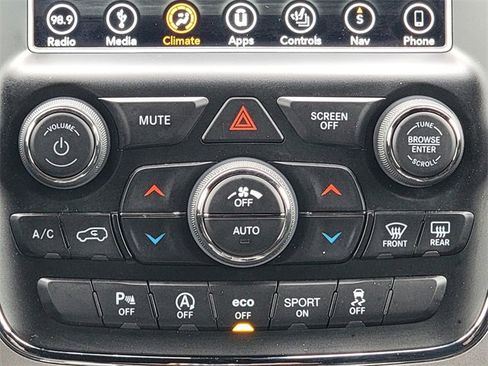 Certified 2018 Jeep Grand Cherokee Altitude image 29