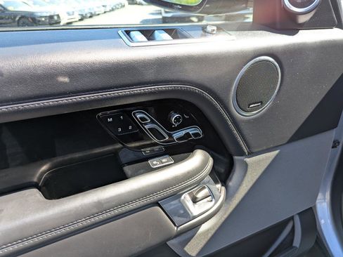 Used 2018 Land Rover Range Rover Long Wheelbase Supercharged AWD/4WD image 12