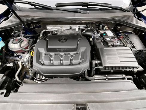 Used 2022 Volkswagen Tiguan SE image 62
