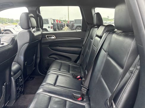 Used 2017 Jeep Grand Cherokee Limited w/ Luxury Group II AWD/4WD image 11
