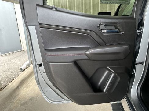 Certified 2023 Chevrolet Colorado Z71 w/ Z71 Convenience Package 2 image 28