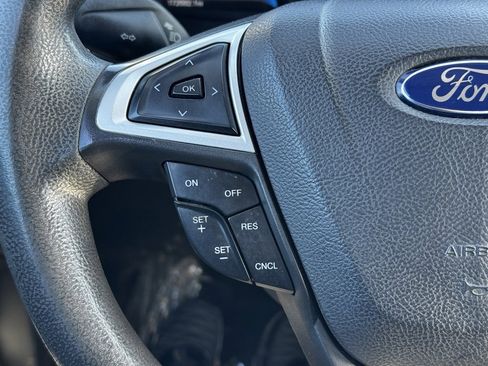 Used 2016 Ford Fusion SE image 21