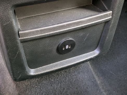 Used 2024 Ford Edge SE image 16