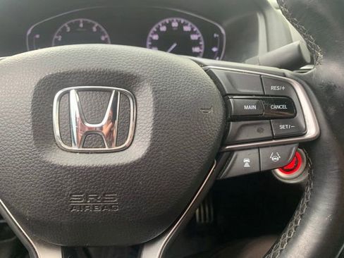 Used 2019 Honda Accord Sport image 9