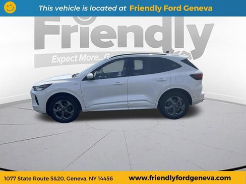 Used 2023 Ford Escape ST-Line Select w/ Tech Pack #2 AWD/4WD image 8