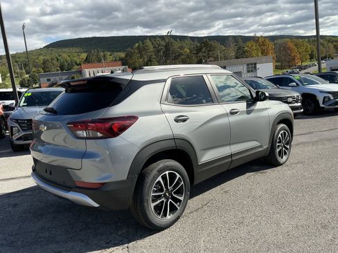 New 2026 Chevrolet TrailBlazer LT w/ Convenience Package image 3