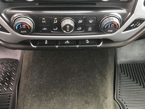 Used 2017 GMC Sierra 1500 SLE w/ SLE Value Package AWD/4WD image 27