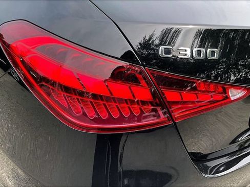 Used 2023 Mercedes-Benz C 300 4MATIC Sedan image 25